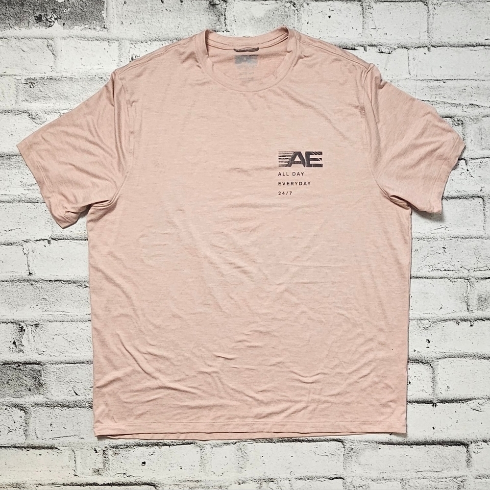 American Eagle Graphic Logo T Shirt Mens XL Pink Crewneck Soft Tee
